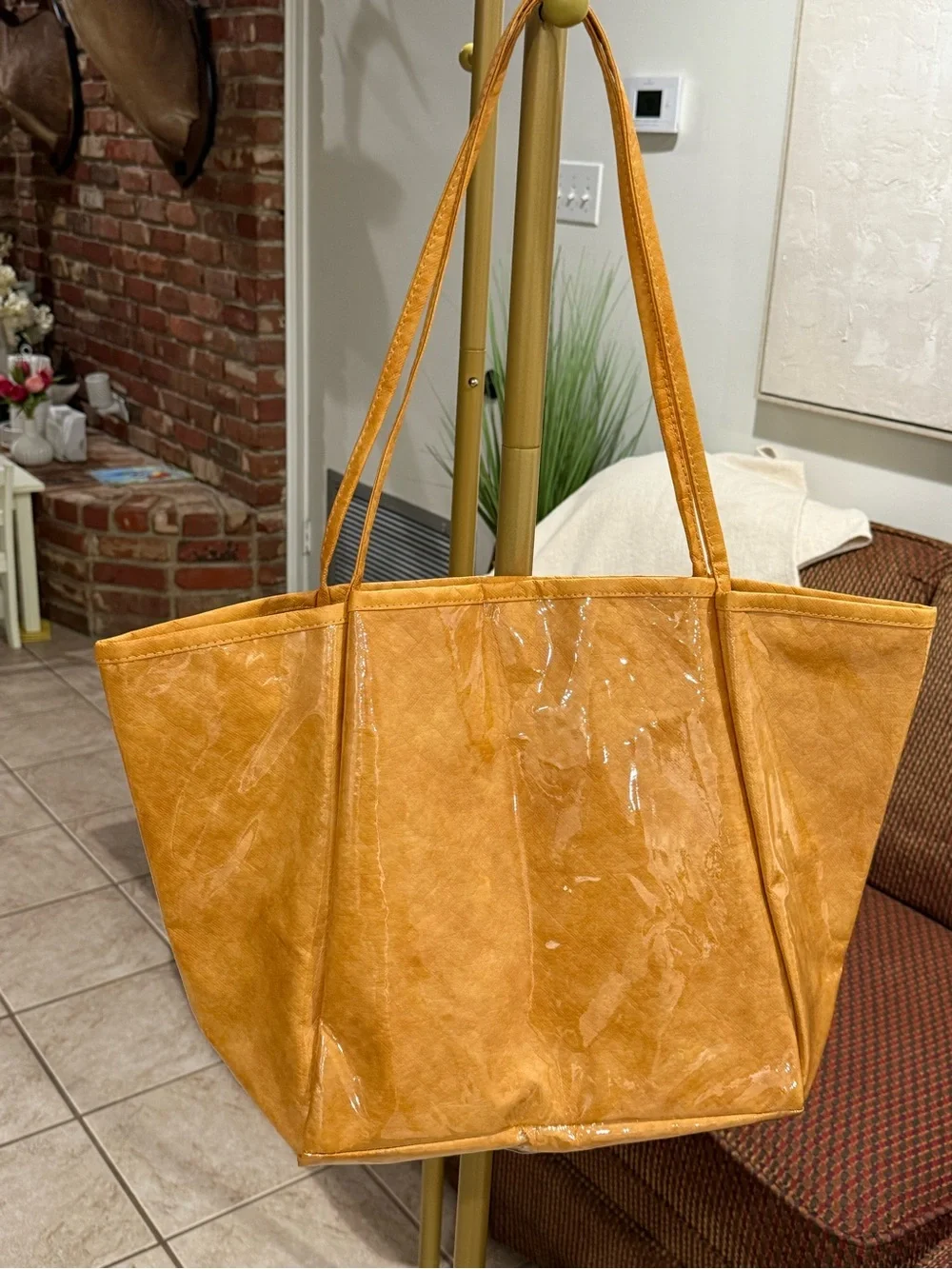 Women’s Large Glossy Camel Tote Bag Shoulder Bag